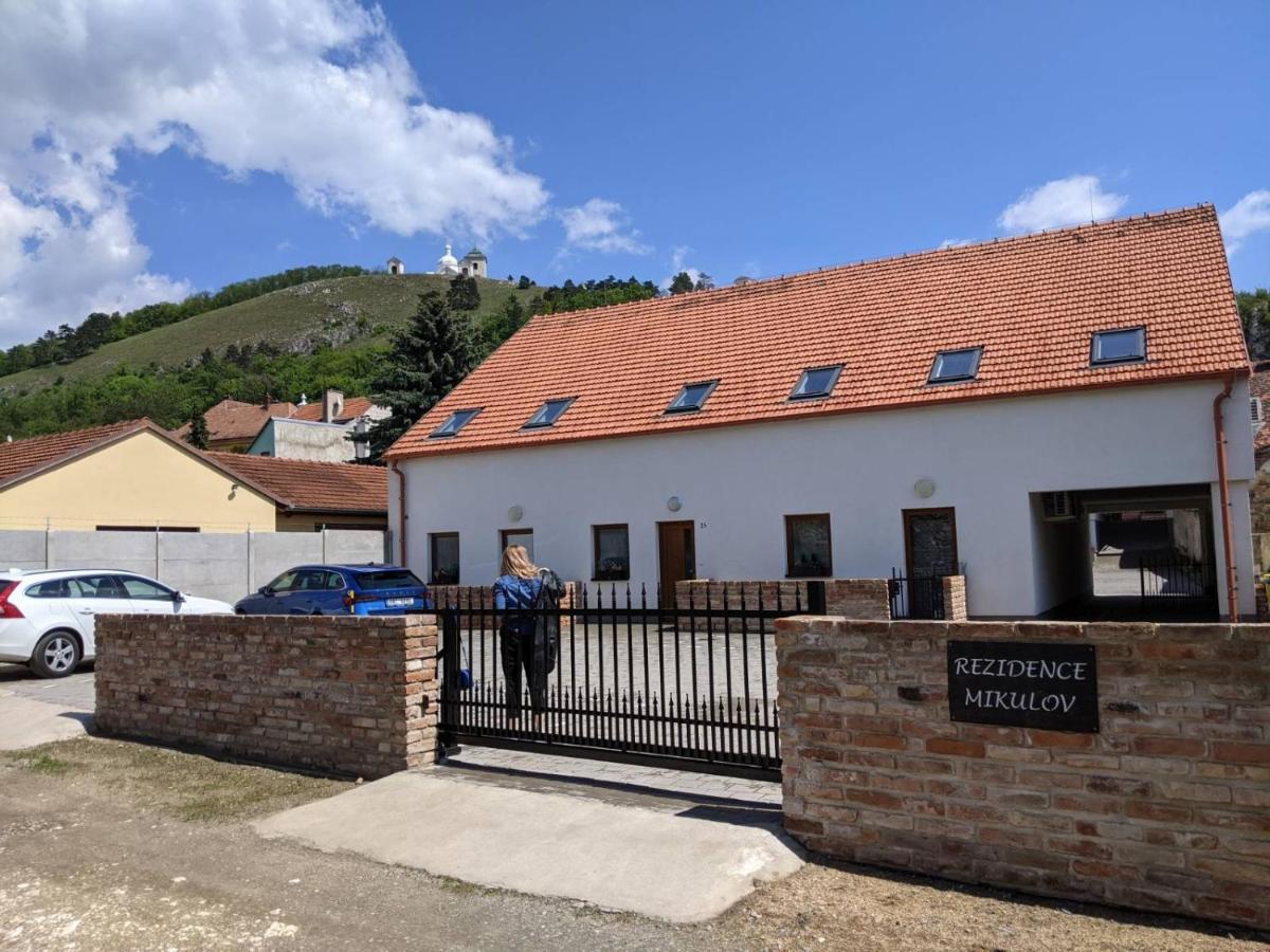 Rv Apartman Mikulov Exteriör bild