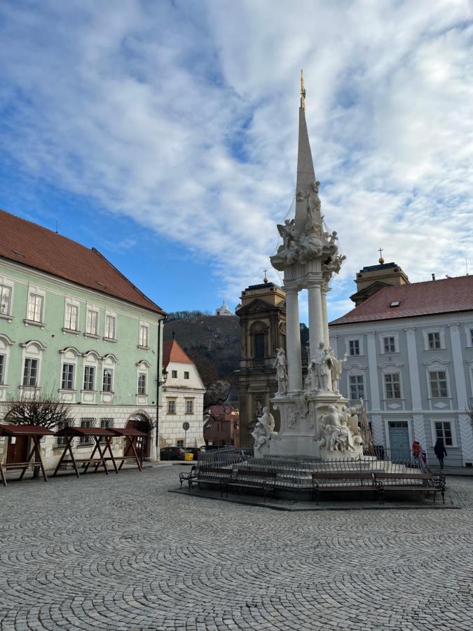 Rv Apartman Mikulov Exteriör bild